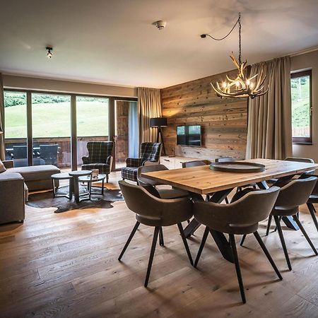 Alpenparks Hotel & Apartment Arlberg Warth Mit Pool エクステリア 写真