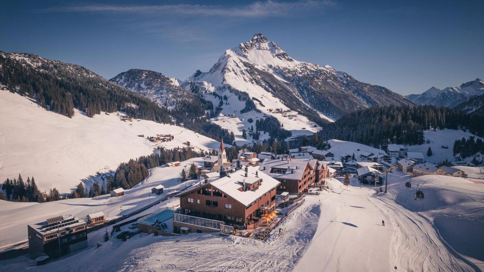 Alpenparks Hotel & Apartment Arlberg Warth Mit Pool エクステリア 写真