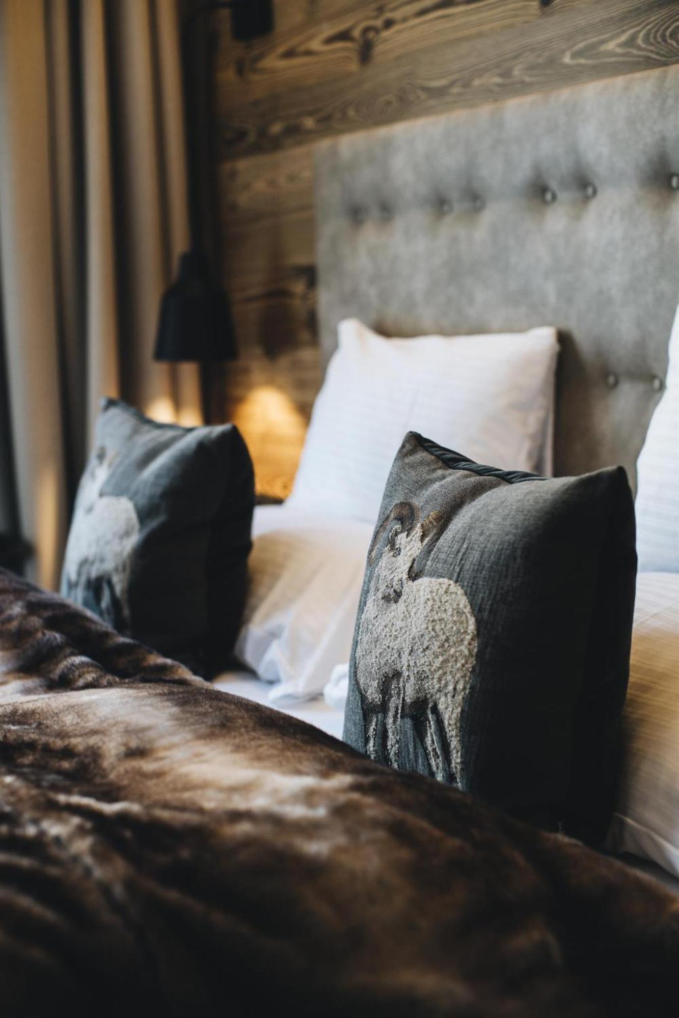 Alpenparks Hotel & Apartment Arlberg Warth Mit Pool エクステリア 写真