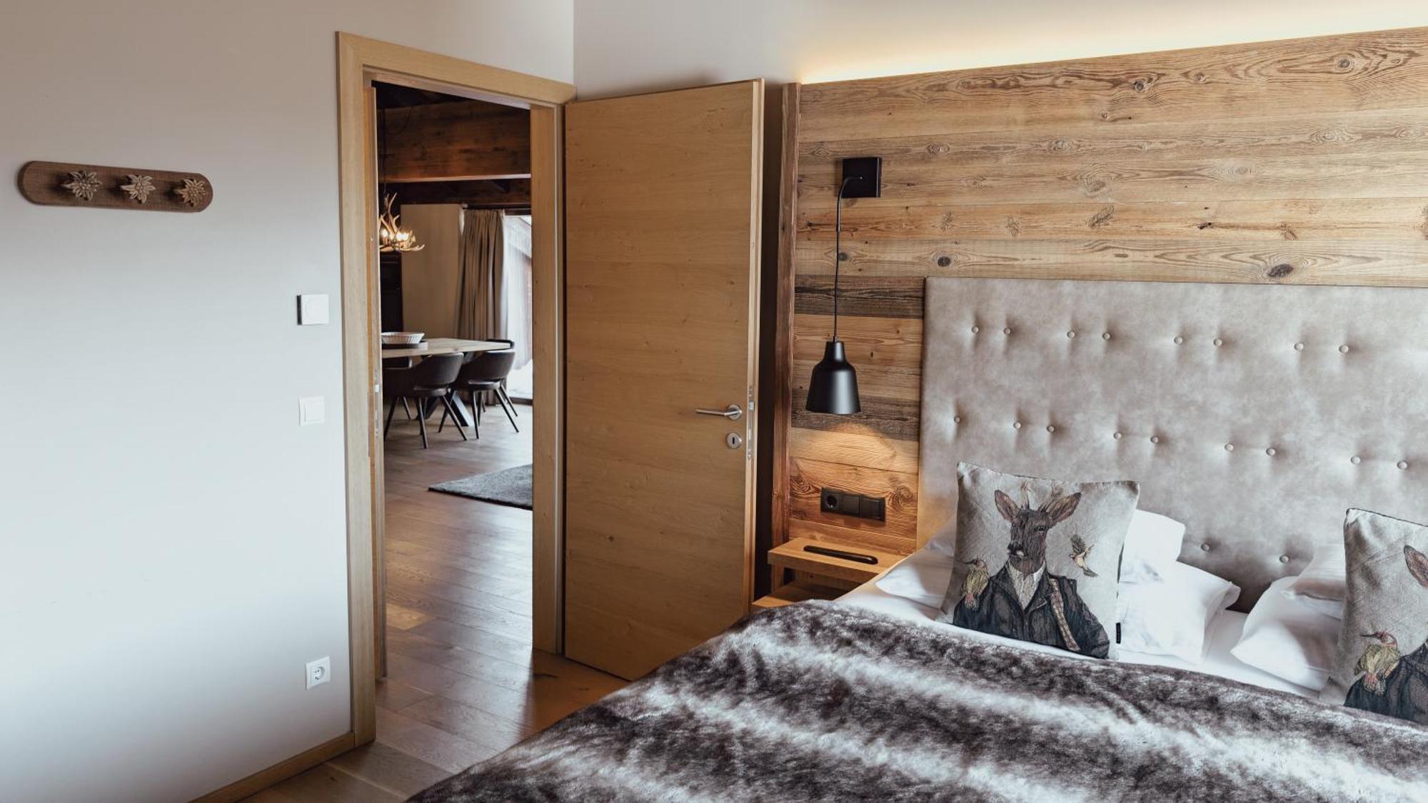 Alpenparks Hotel & Apartment Arlberg Warth Mit Pool エクステリア 写真
