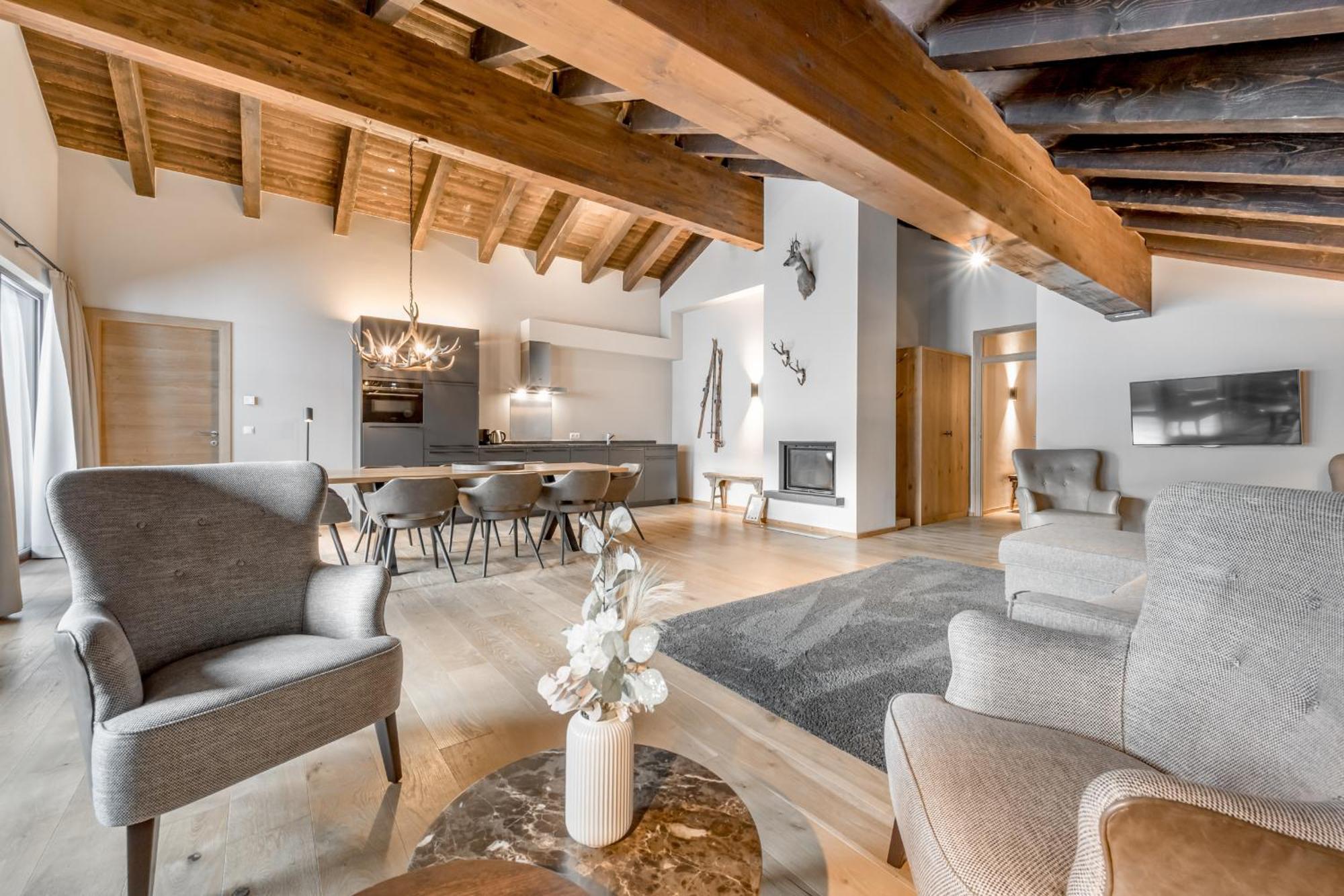 Alpenparks Hotel & Apartment Arlberg Warth Mit Pool エクステリア 写真