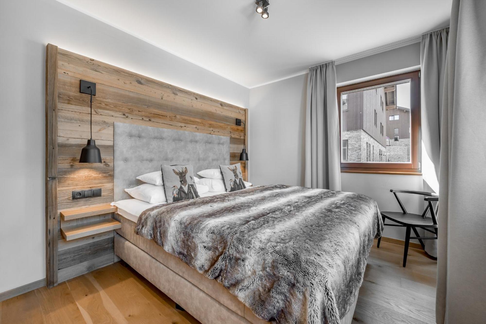 Alpenparks Hotel & Apartment Arlberg Warth Mit Pool エクステリア 写真