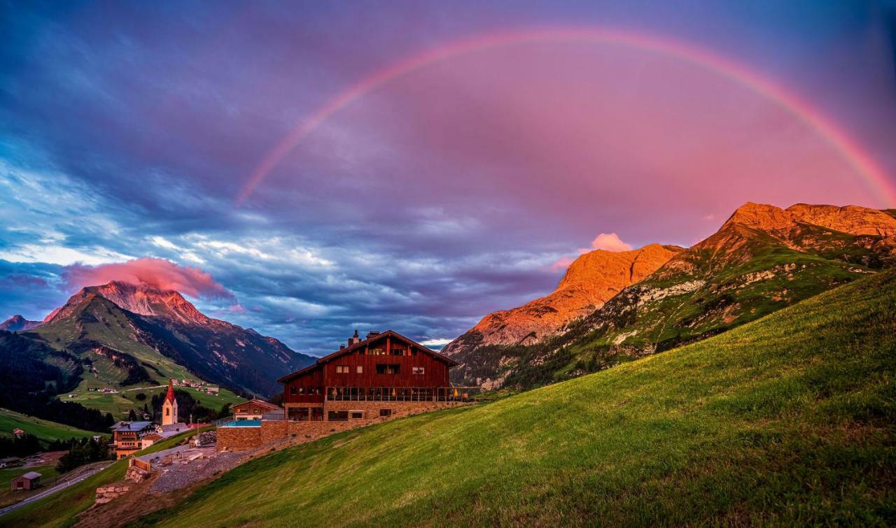 Alpenparks Hotel & Apartment Arlberg Warth Mit Pool エクステリア 写真